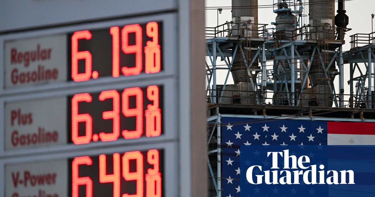 Russian diesel deal unlikely to ease US fuel prices, analysts say